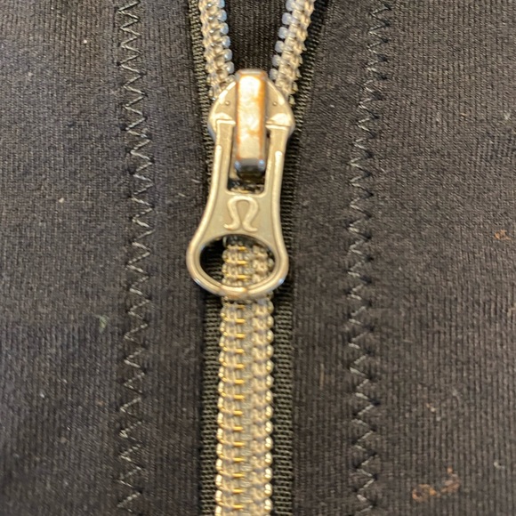 Lululemon jacket - Picture 2 of 3